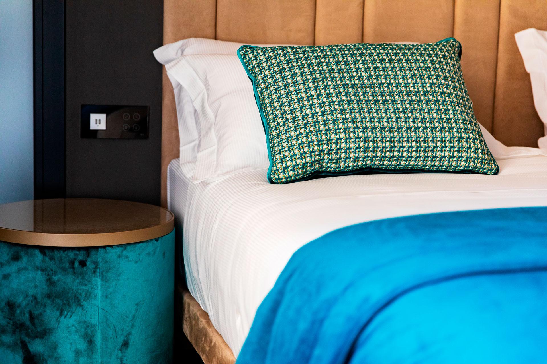 Amadomus Luxury Suites Napoli Ngoại thất bức ảnh