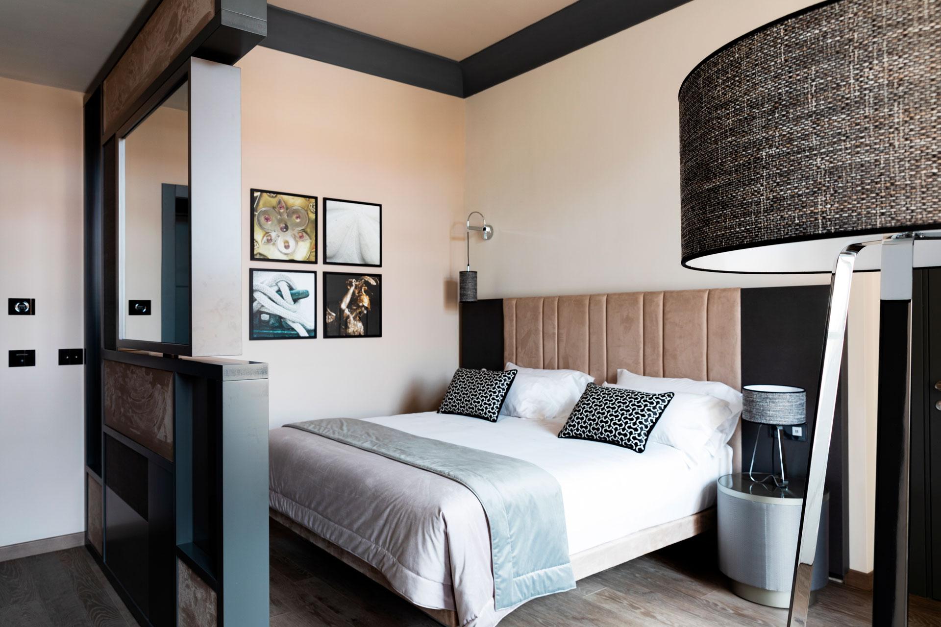 Amadomus Luxury Suites Napoli Ngoại thất bức ảnh